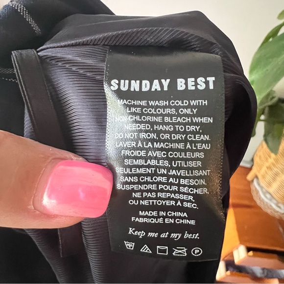 ARITZIA SUNDAY BEST pleated plaid mini skirt navy women’s SIZE 0 preppy academia - Picture 7 of 8